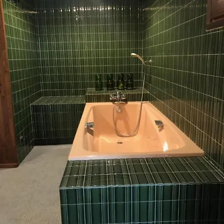 220m2 15p Avec Sauna, Hyper Center Luchon Διαμέρισμα *