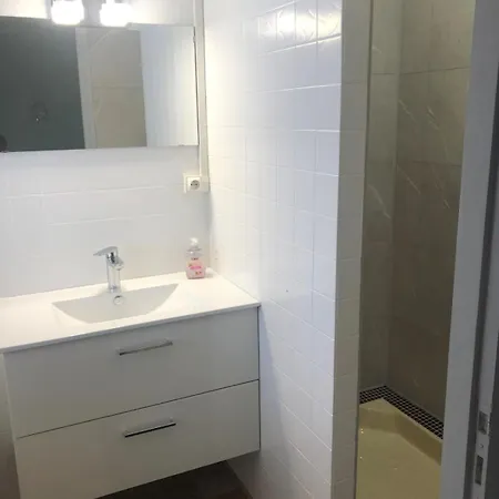Apartment 220m2 15p Avec Sauna, Hyper Center Luchon Bagneres-de-Luchon