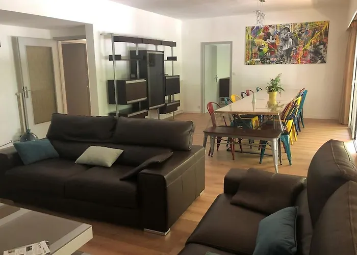 220m2 15p Avec Sauna, Hyper Center Luchon *